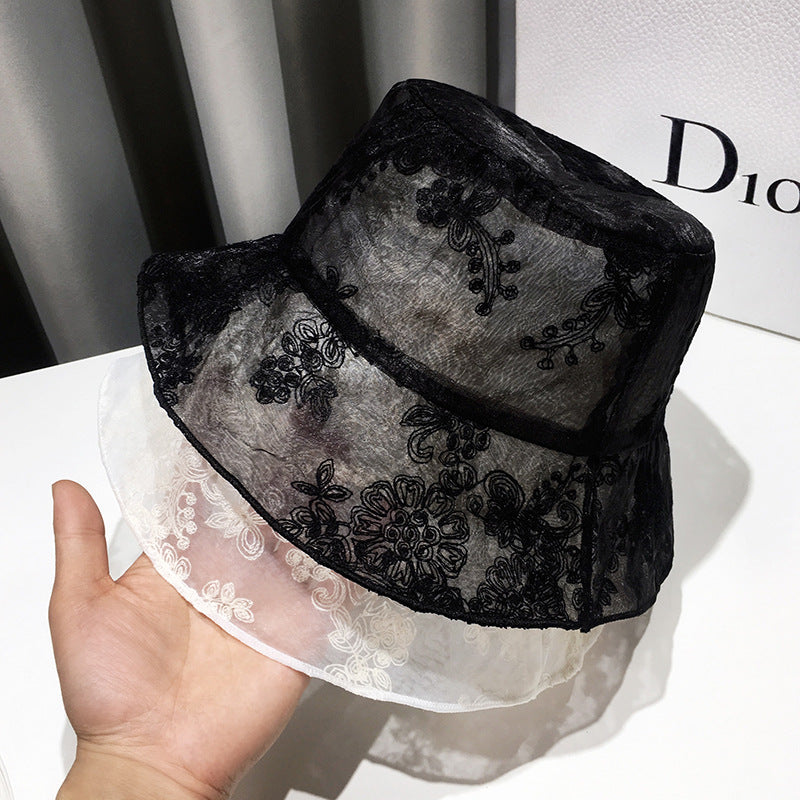 Sombrero de malla bordada