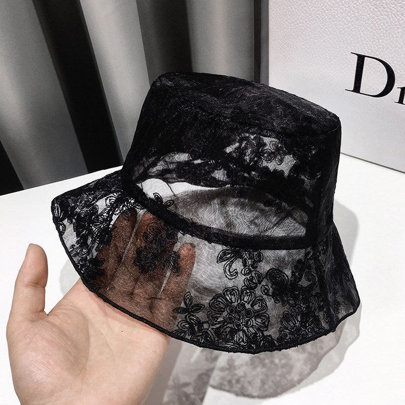 Sombrero de malla bordada