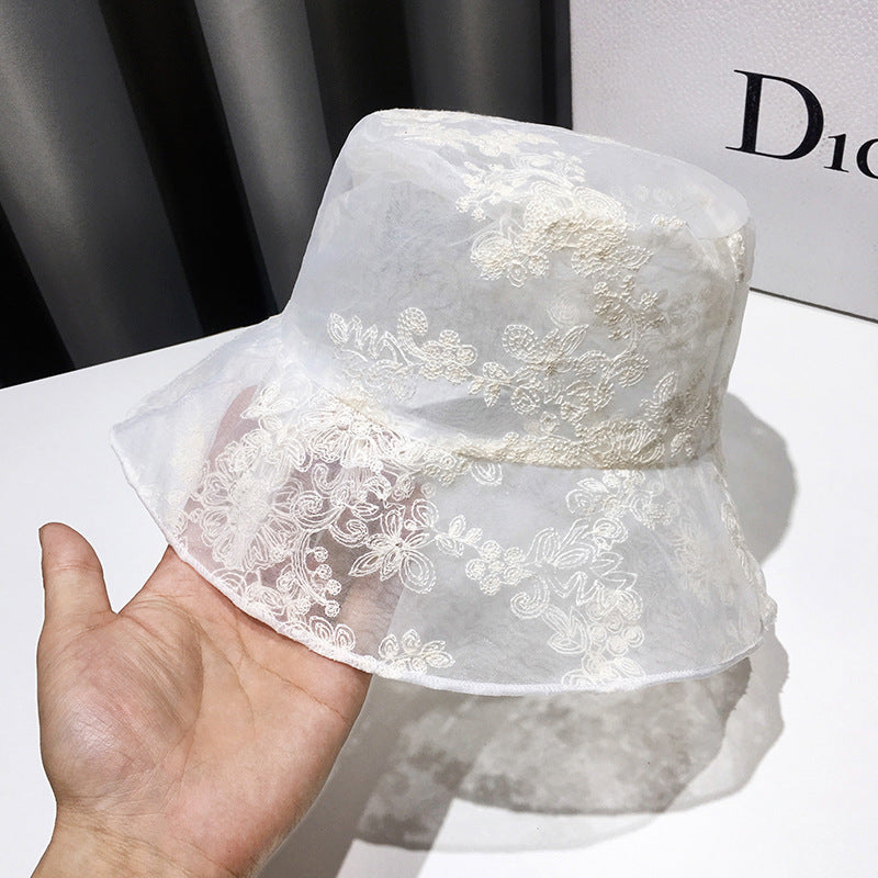 Sombrero de malla bordada