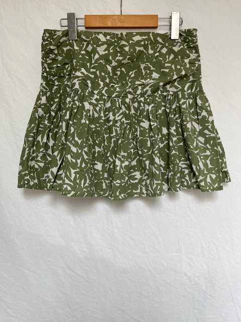 Green/White Skirt M