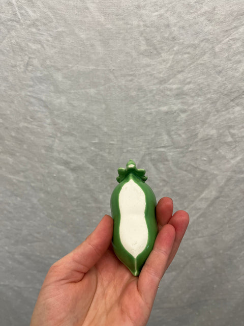 Green Pea Salt and Pepper Holder